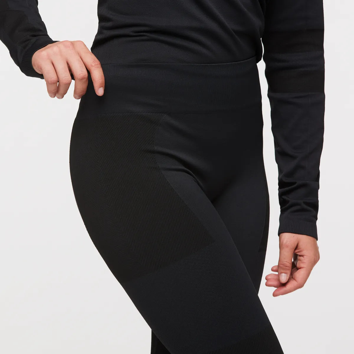 Cotopaxi Black