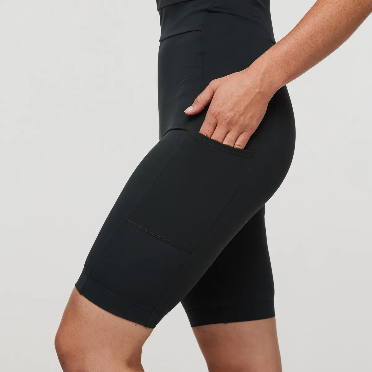 Cotopaxi Black