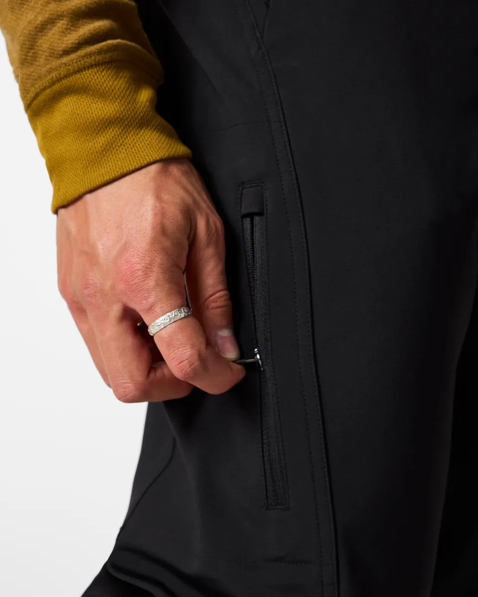 Cotopaxi Black