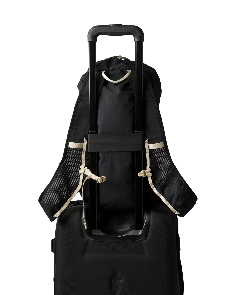 Cotopaxi Black