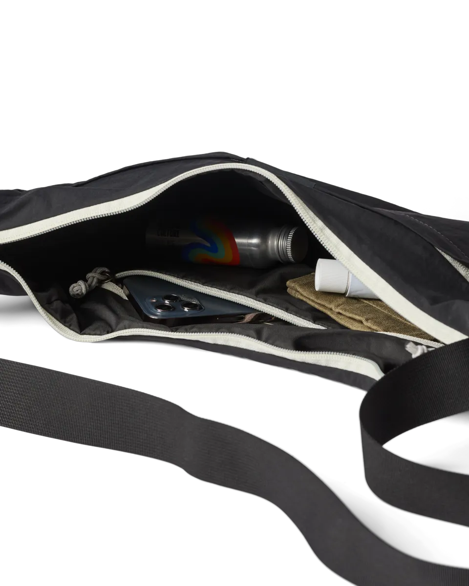 Cotopaxi Black